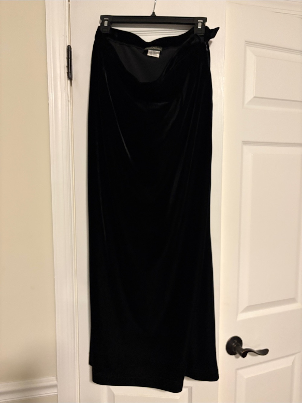 Harve Benard 1990’s Floor length velour skirt